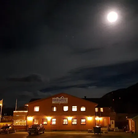 Henriksen Gjestestue Sørkjosen